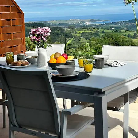 Holiday home El Balcon De Oyambre - Vistas Al Mar Y Montana Canales (Cantabria)