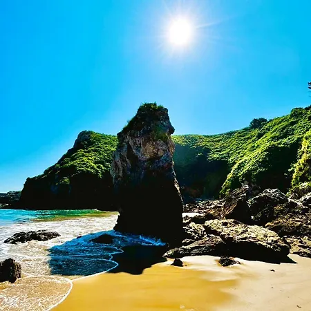 El Balcon De Oyambre - Vistas Al Mar Y Montana * Canales (Cantabria)