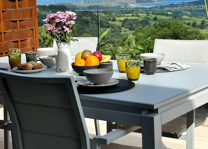 Hébergement de vacances El Balcon De Oyambre - Vistas Al Mar Y Montana Canales (Cantabria)